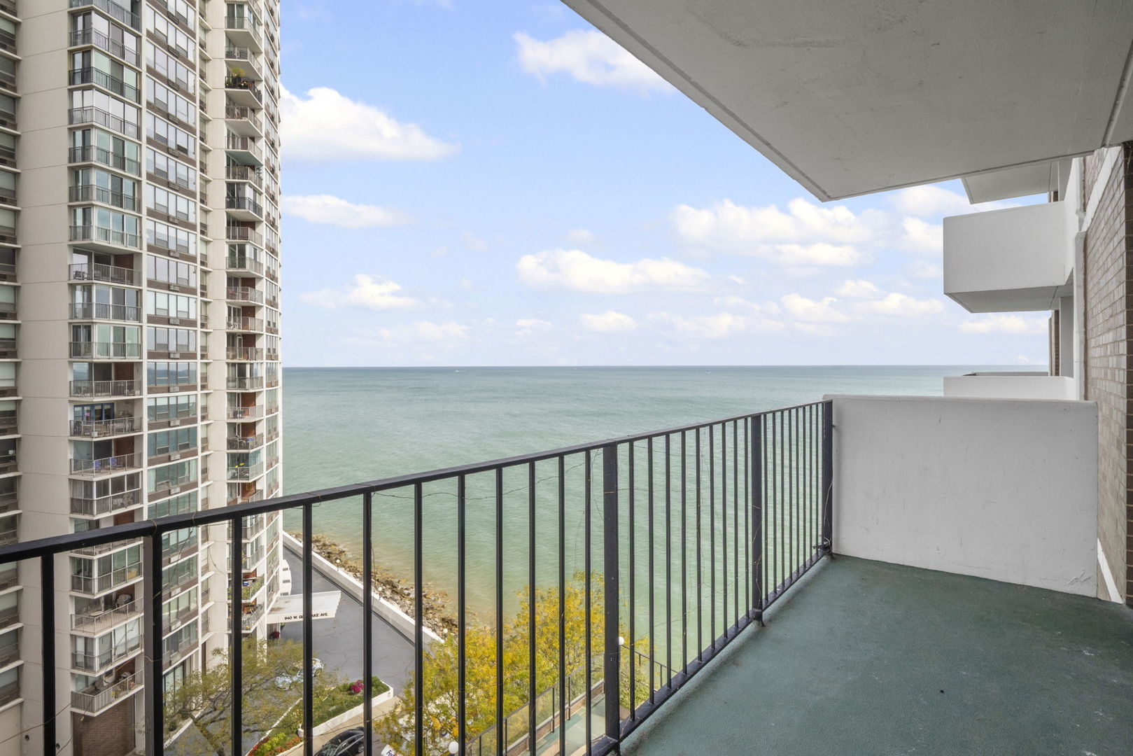 6033 North Sheridan Road, Unit 10D Chicago, IL 60660 - Photo 9 of 24