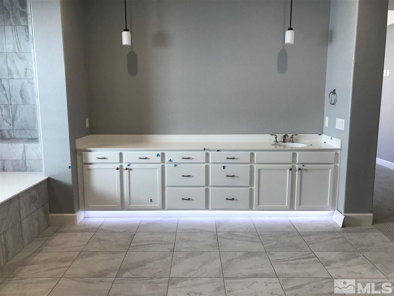 9960 Burmese Lane Reno, NV 89521 - Photo 8 of 11 Photo 8