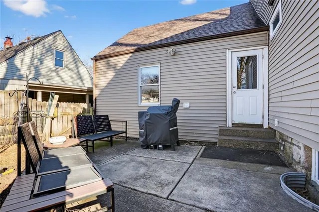 $356,225 | 5622 Maple Street, Mission, KS 66202