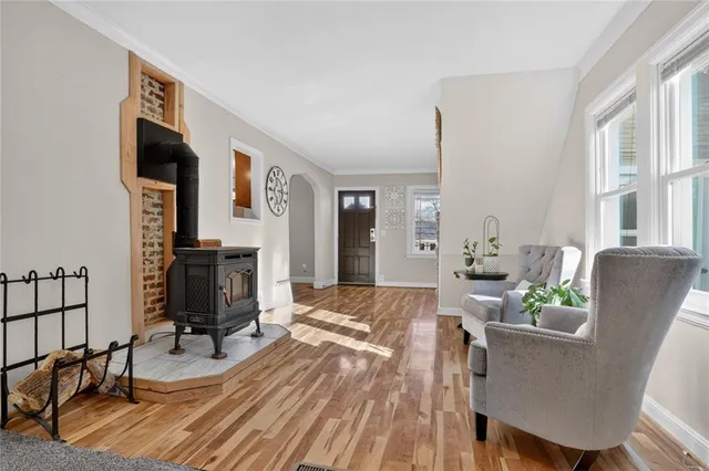 $356,225 | 5622 Maple Street, Mission, KS 66202