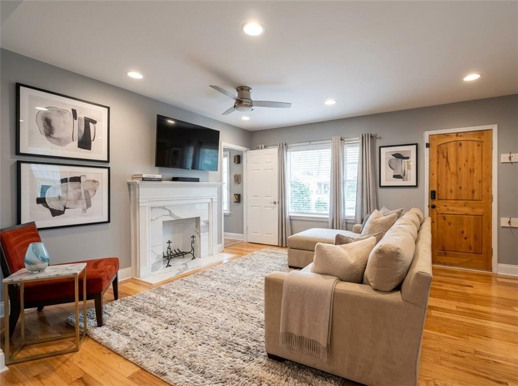 1152 Eastridge Road Southwest Atlanta, GA 30311 - Photo 7 of 35 Gallery Image 7