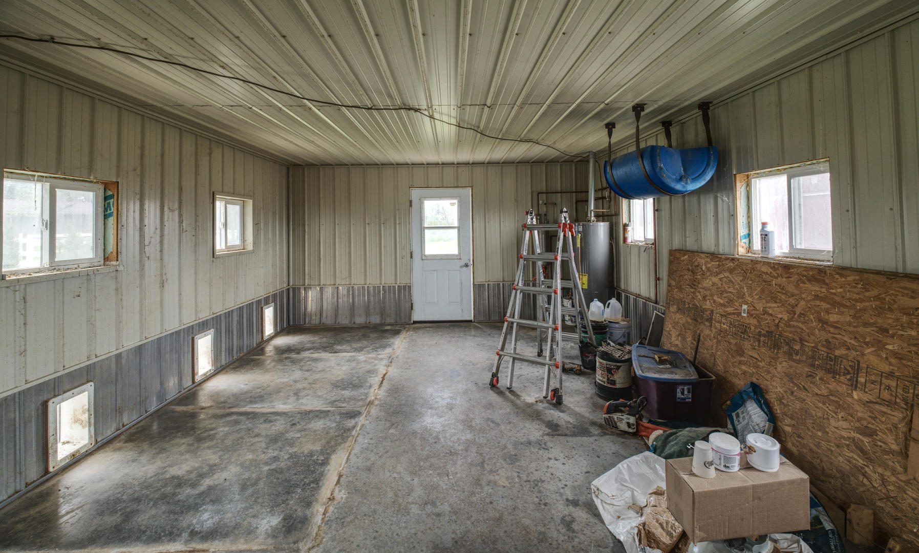 9896 Lincoln Road Morrison, IL 61270 - Photo 20 of 38 a view of an entryway with wooden floor
