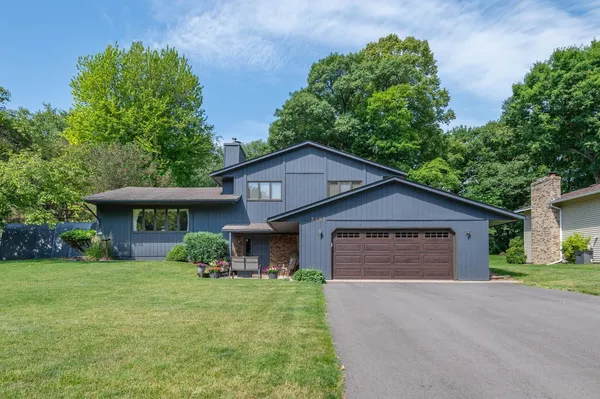 $425,000 | 2685 Halstead Lane, Mound, MN 55364