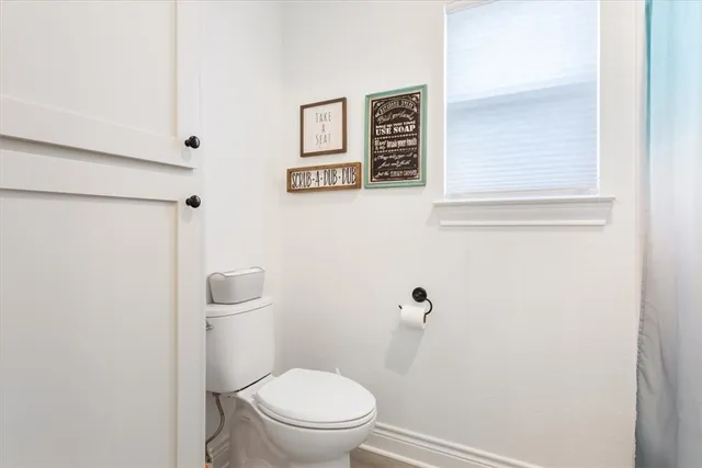 $585,900 | 10116 T Bury Lane, Waco, TX 76708