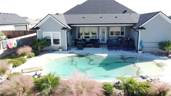 $585,900 | 10116 T Bury Lane, Waco, TX 76708