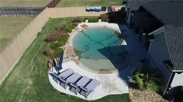 $585,900 | 10116 T Bury Lane, Waco, TX 76708
