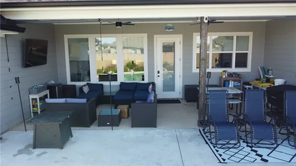 $585,900 | 10116 T Bury Lane, Waco, TX 76708