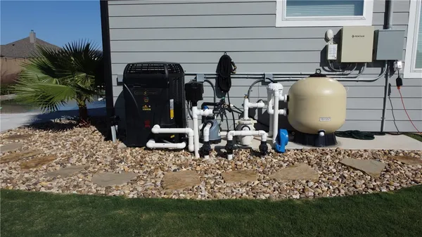 $585,900 | 10116 T Bury Lane, Waco, TX 76708