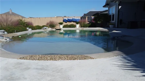 $585,900 | 10116 T Bury Lane, Waco, TX 76708