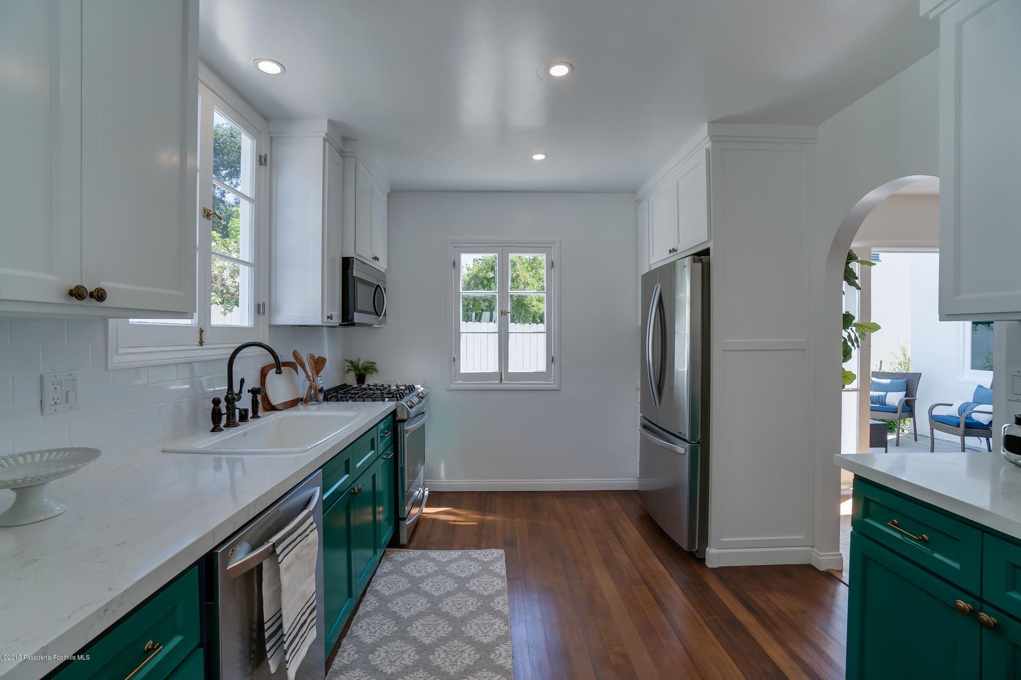 1877 Galbreth Road Pasadena, CA 91104 - Photo 19 of 53 DSC09987