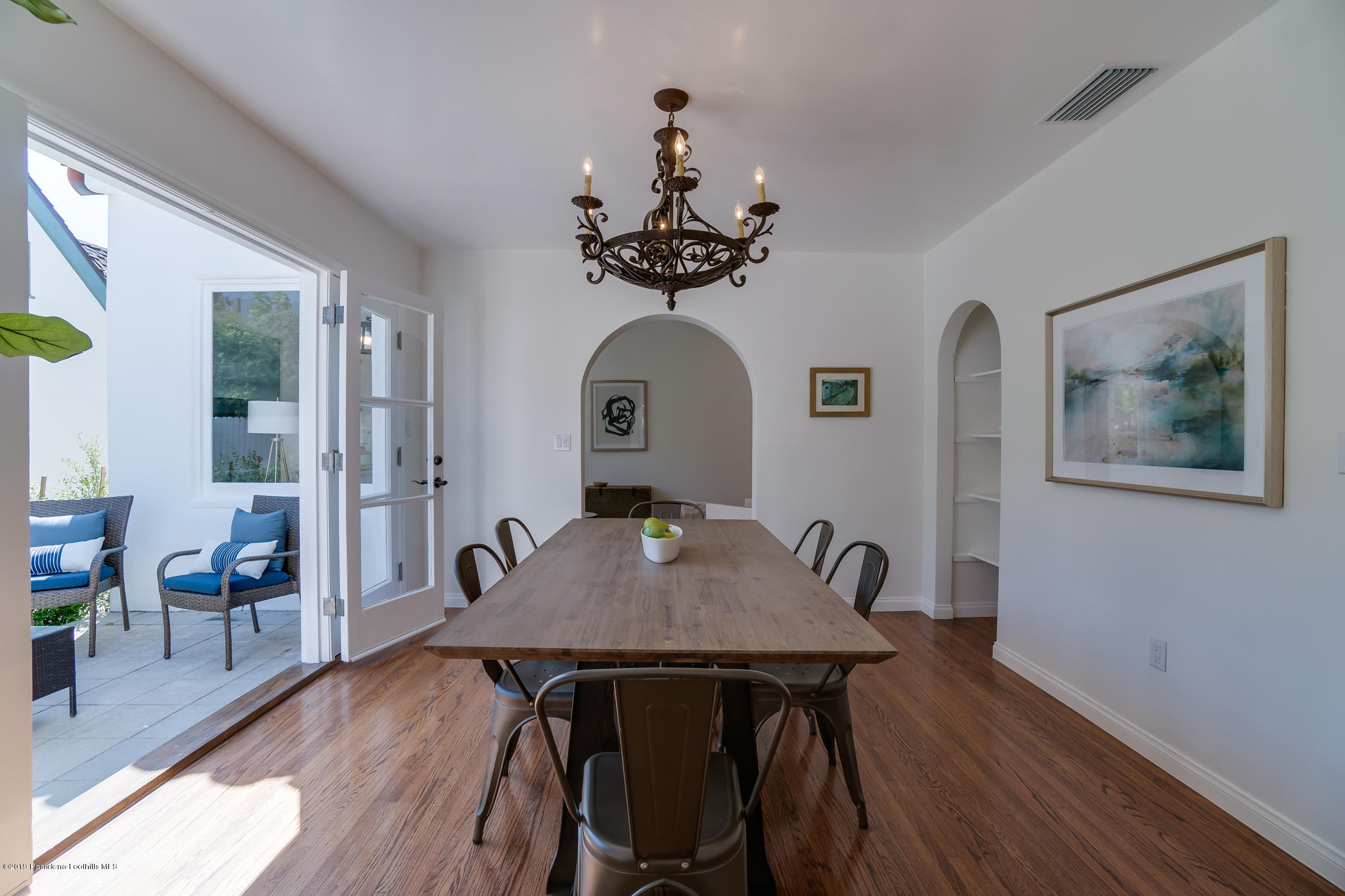 1877 Galbreth Road Pasadena, CA 91104 - Photo 20 of 53 DSC09960
