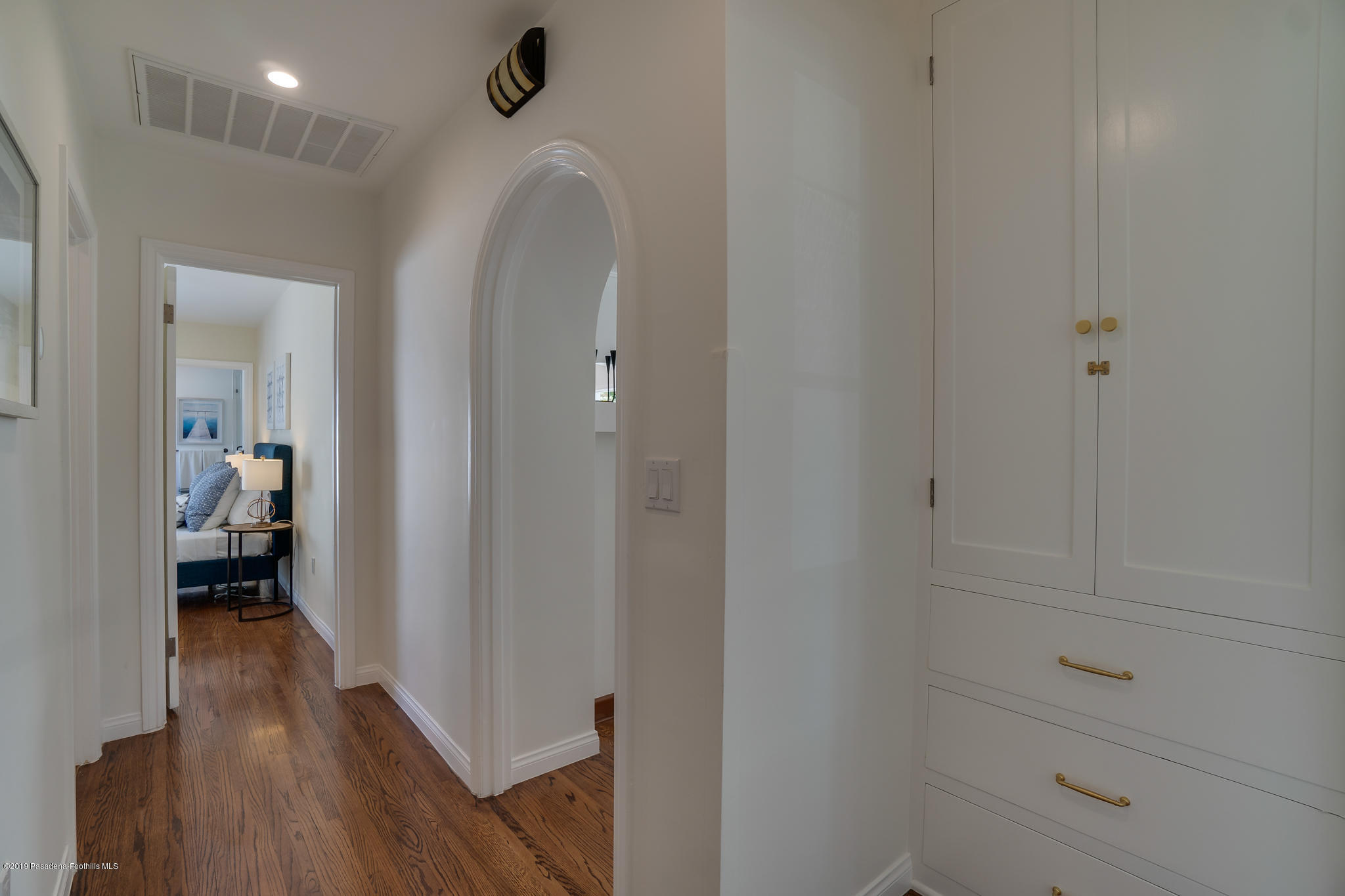 1877 Galbreth Road Pasadena, CA 91104 - Photo 22 of 53 DSC00078