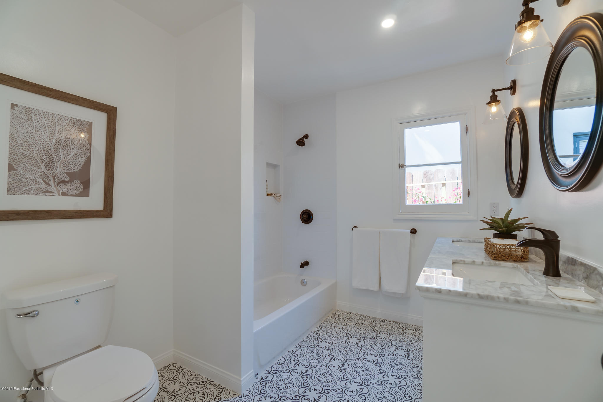 1877 Galbreth Road Pasadena, CA 91104 - Photo 36 of 53 DSC00195