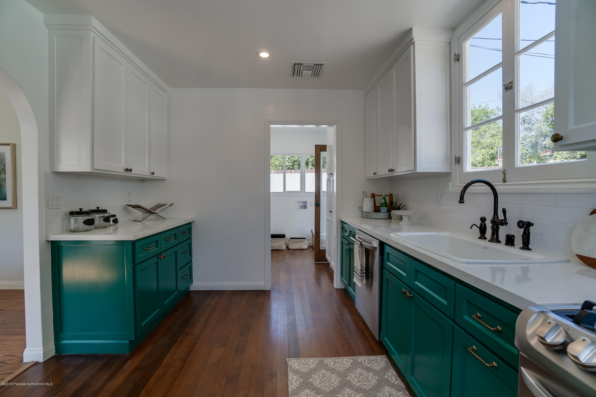 1877 Galbreth Road Pasadena, CA 91104 - Photo 40 of 53 DSC00033