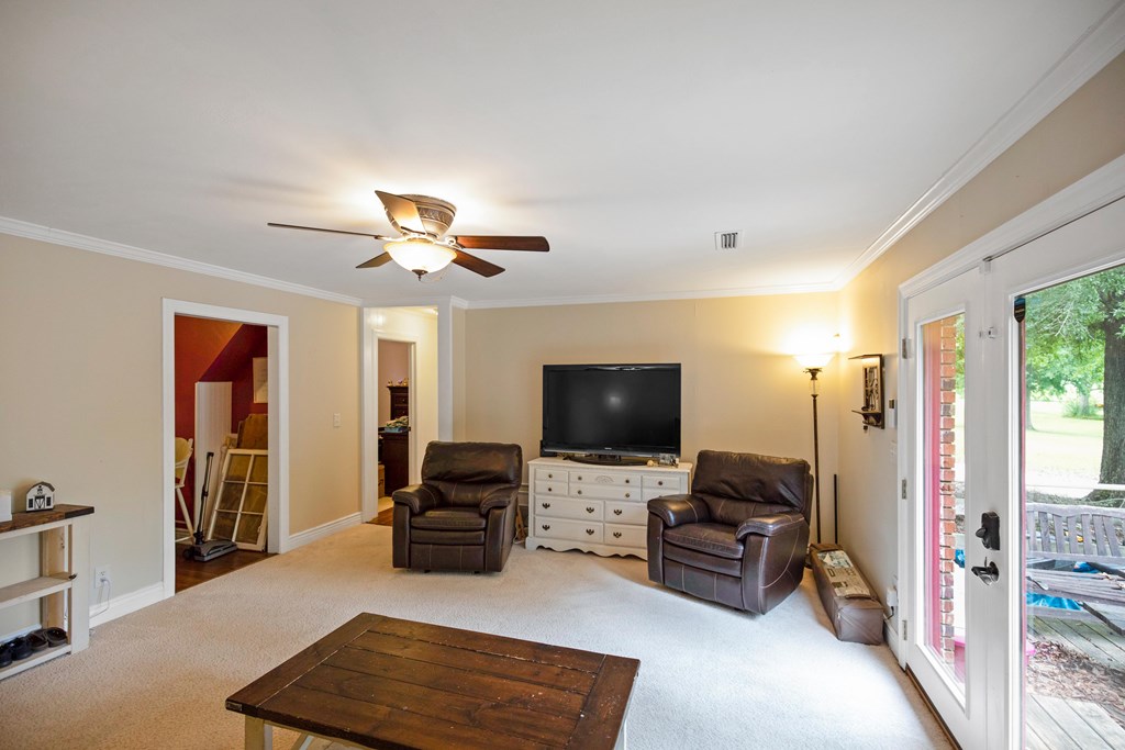 1390 Webb To Kinsey Road Webb, AL 36376 - Photo 11 of 24 Family Room