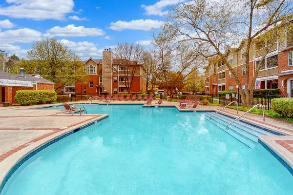 $2,190 | 1128 Johnson Drive, Unit 3521, Buffalo Grove, IL 60089