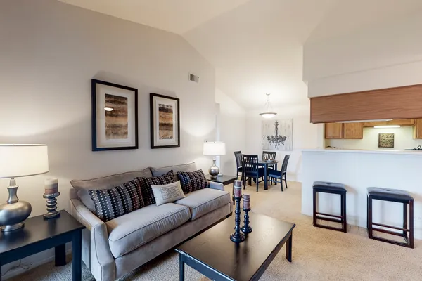 $2,190 | 1128 Johnson Drive, Unit 3521, Buffalo Grove, IL 60089