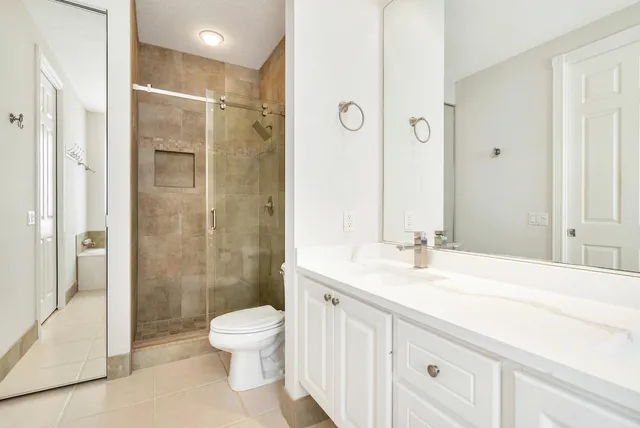 $9,000 | 130 Poinciana Drive, Jupiter, FL 33458