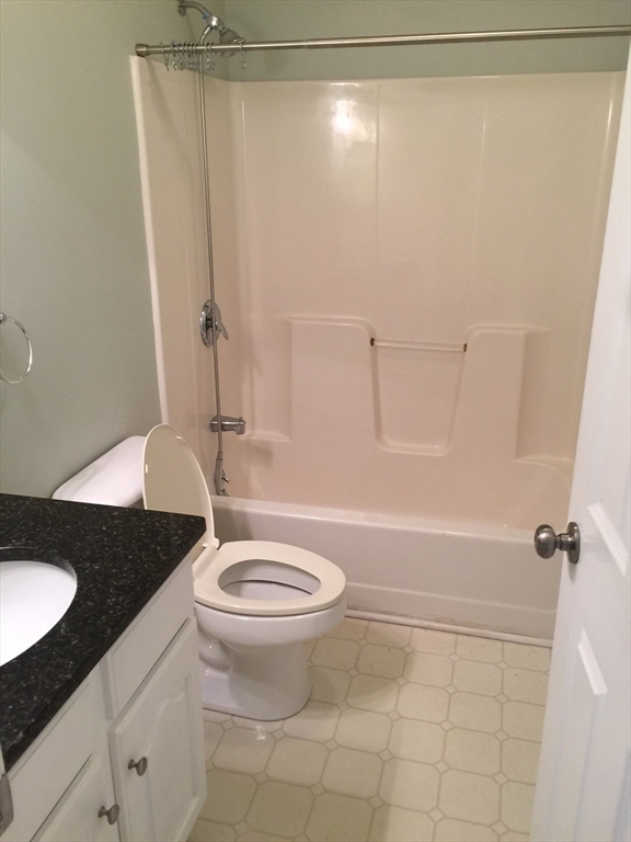 7 Conant Road, Unit 11 Winchester, MA 01890 - Photo 9 of 36