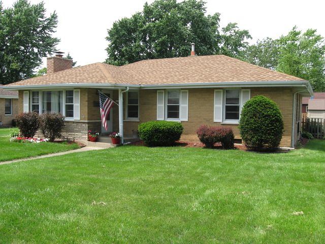 5830 West 109th Street Chicago Ridge, IL 60415 - Photo 2 of 17