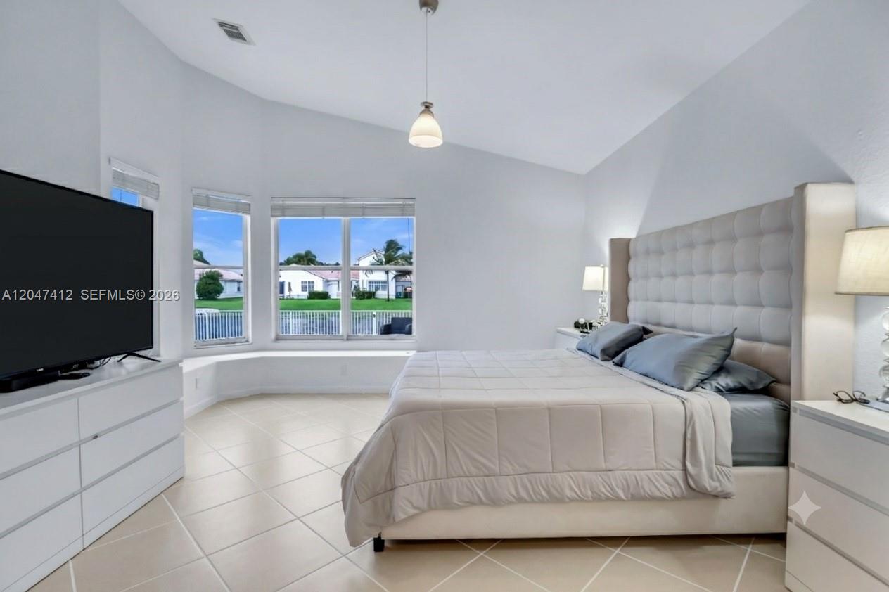 18785 Southwest 29th Street Miramar, FL 33029 - Photo 11 of 36