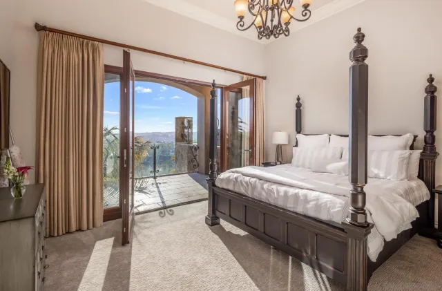 $8,800,000 | 2647 Marmol Court, Carlsbad, CA 92009