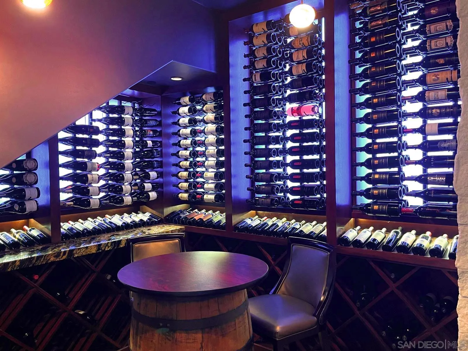 2647 Marmol Court Carlsbad, CA 92009 - Photo 24 of 35 a beautiful room