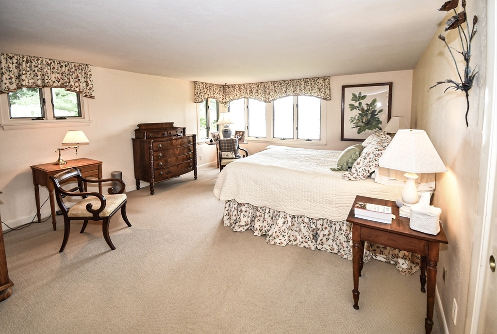 156 Lakeshore Road Boxford, MA 01921 - Photo 12 of 31