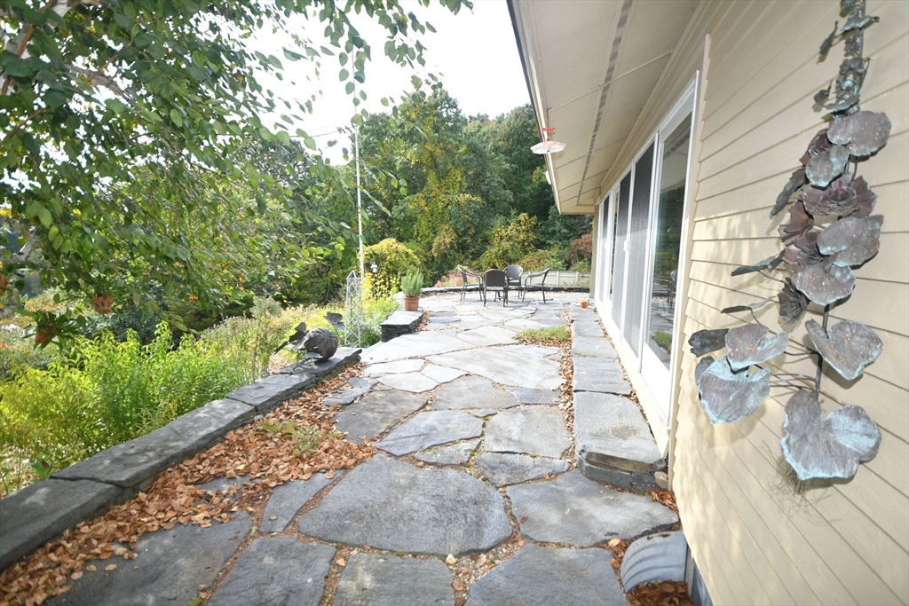 156 Lakeshore Road Boxford, MA 01921 - Photo 21 of 31