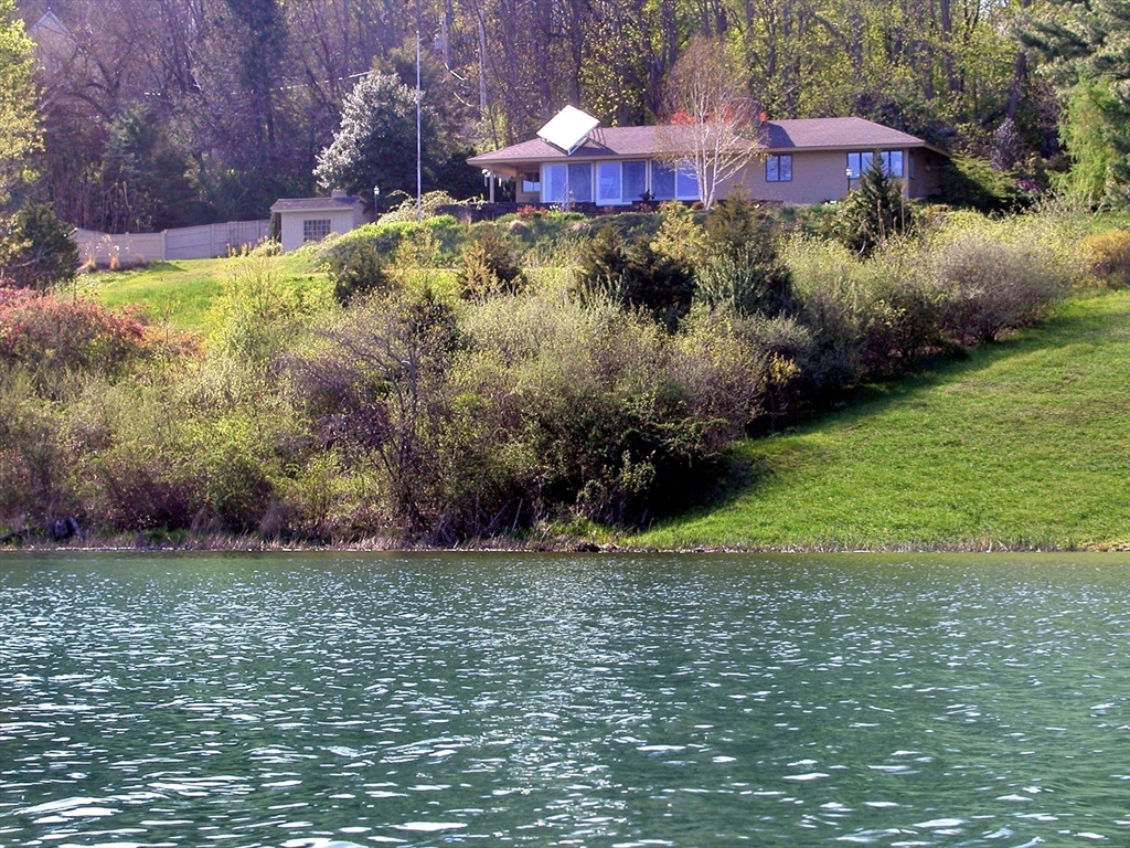 156 Lakeshore Road Boxford, MA 01921 - Photo 24 of 31