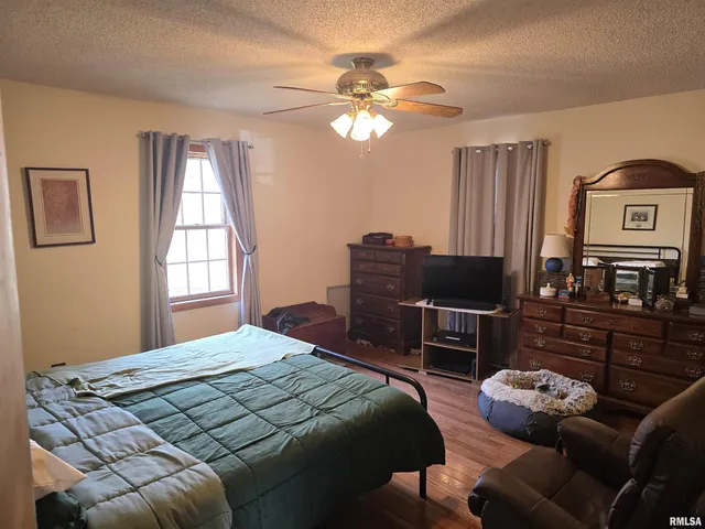 $209,900 | 15234 Highway 123, Tallula, IL 62688