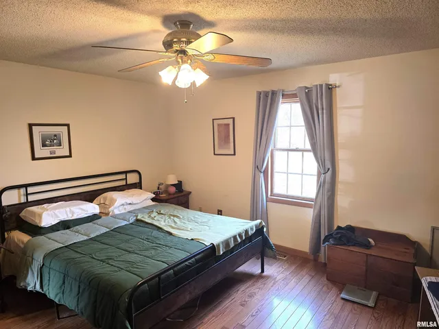 $209,900 | 15234 Highway 123, Tallula, IL 62688