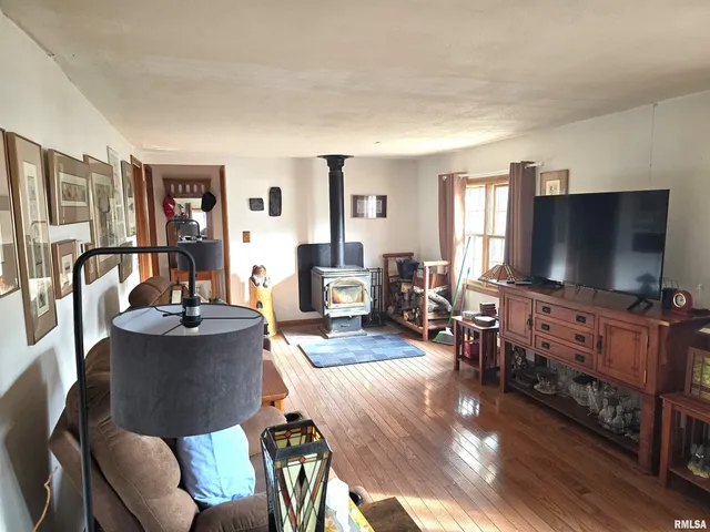 $209,900 | 15234 Highway 123, Tallula, IL 62688