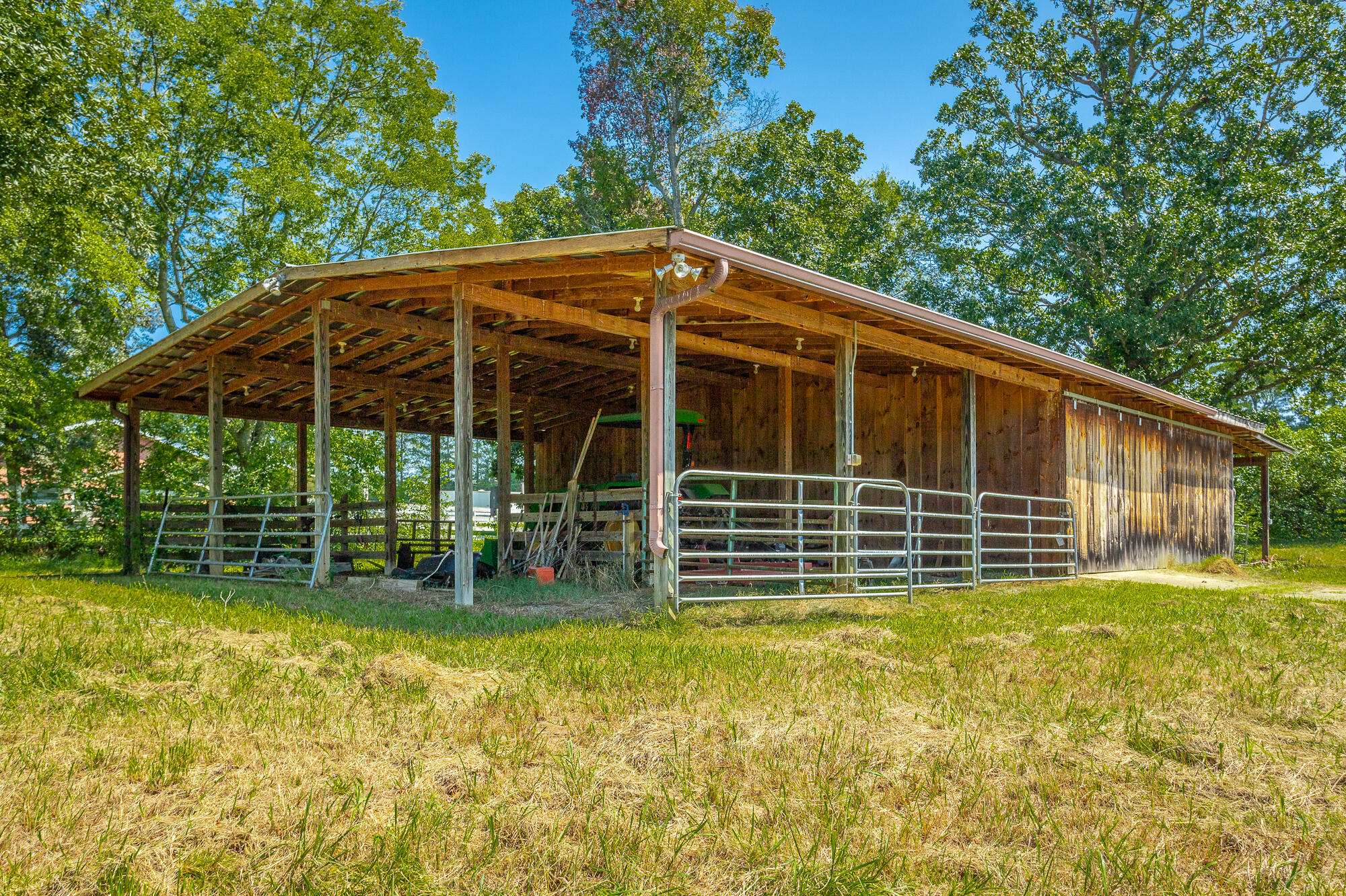 1431 Farming Rock Road Chickamauga, GA 30707 - Photo 14 of 59 Barn