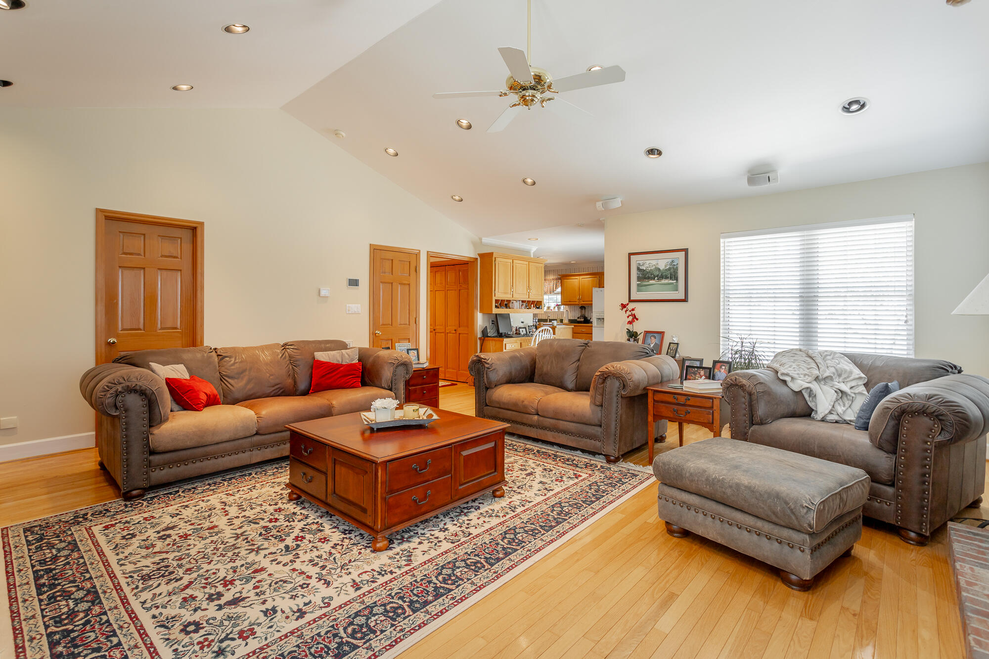 1431 Farming Rock Road Chickamauga, GA 30707 - Photo 20 of 59 Living room