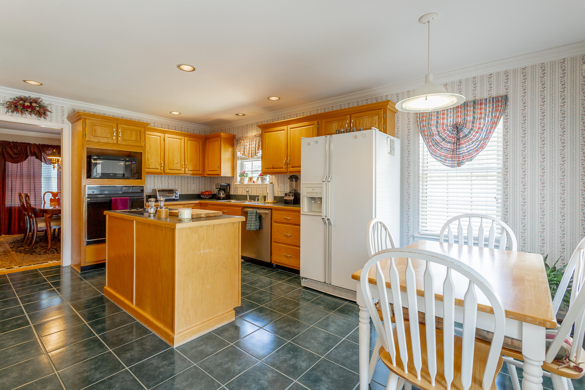 1431 Farming Rock Road Chickamauga, GA 30707 - Photo 29 of 59 Breakfast room