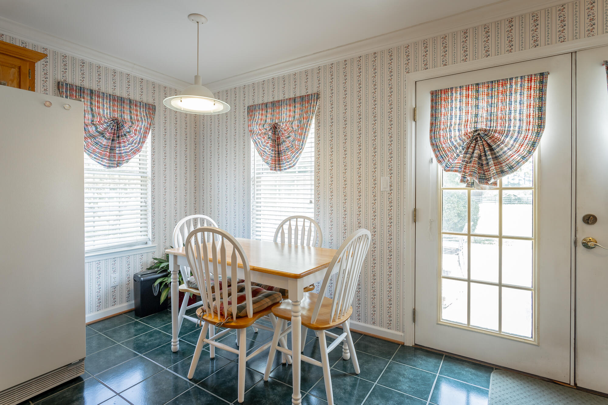 1431 Farming Rock Road Chickamauga, GA 30707 - Photo 30 of 59 Breakfast room