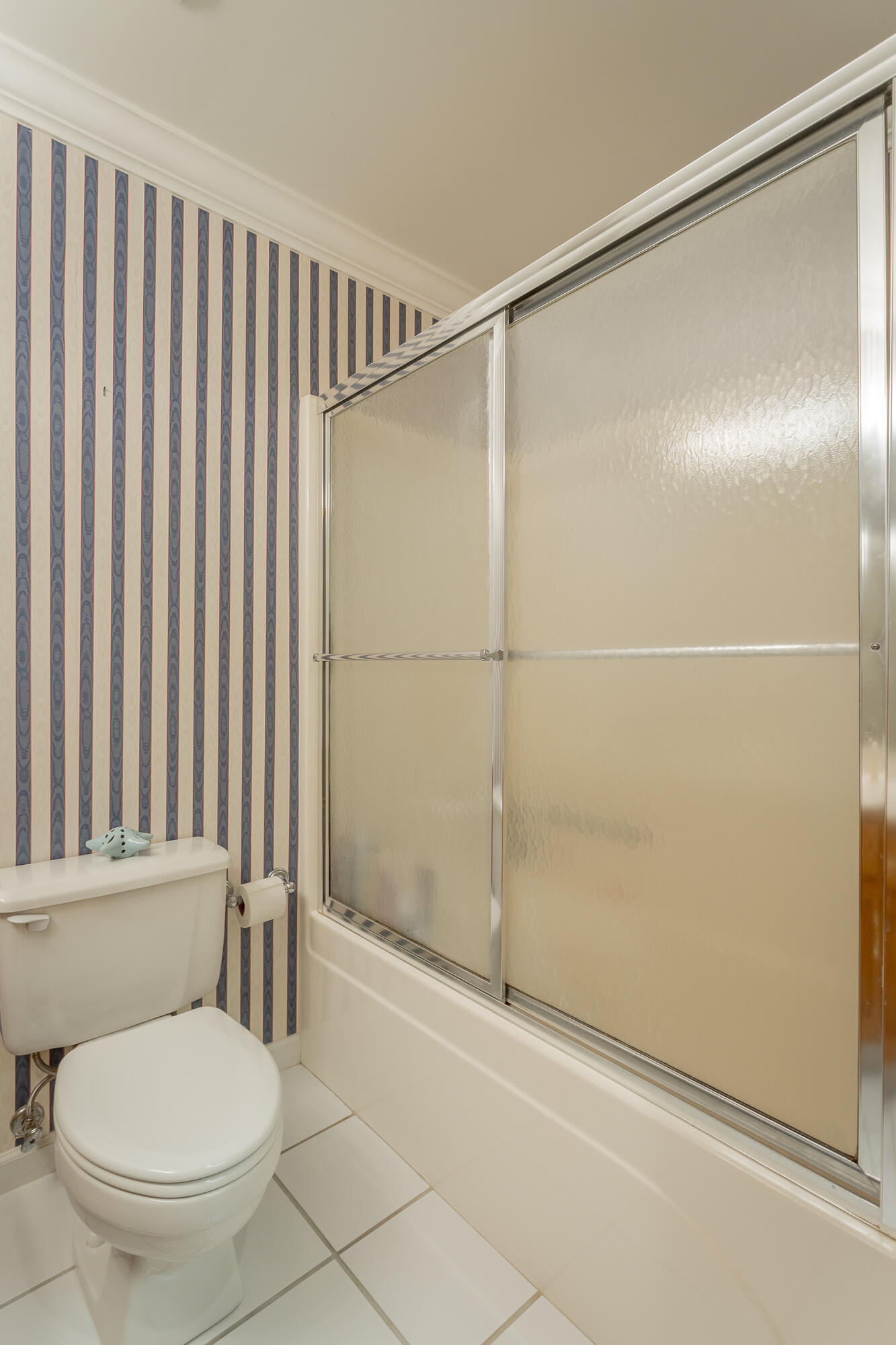 1431 Farming Rock Road Chickamauga, GA 30707 - Photo 40 of 59 Guest bathroom