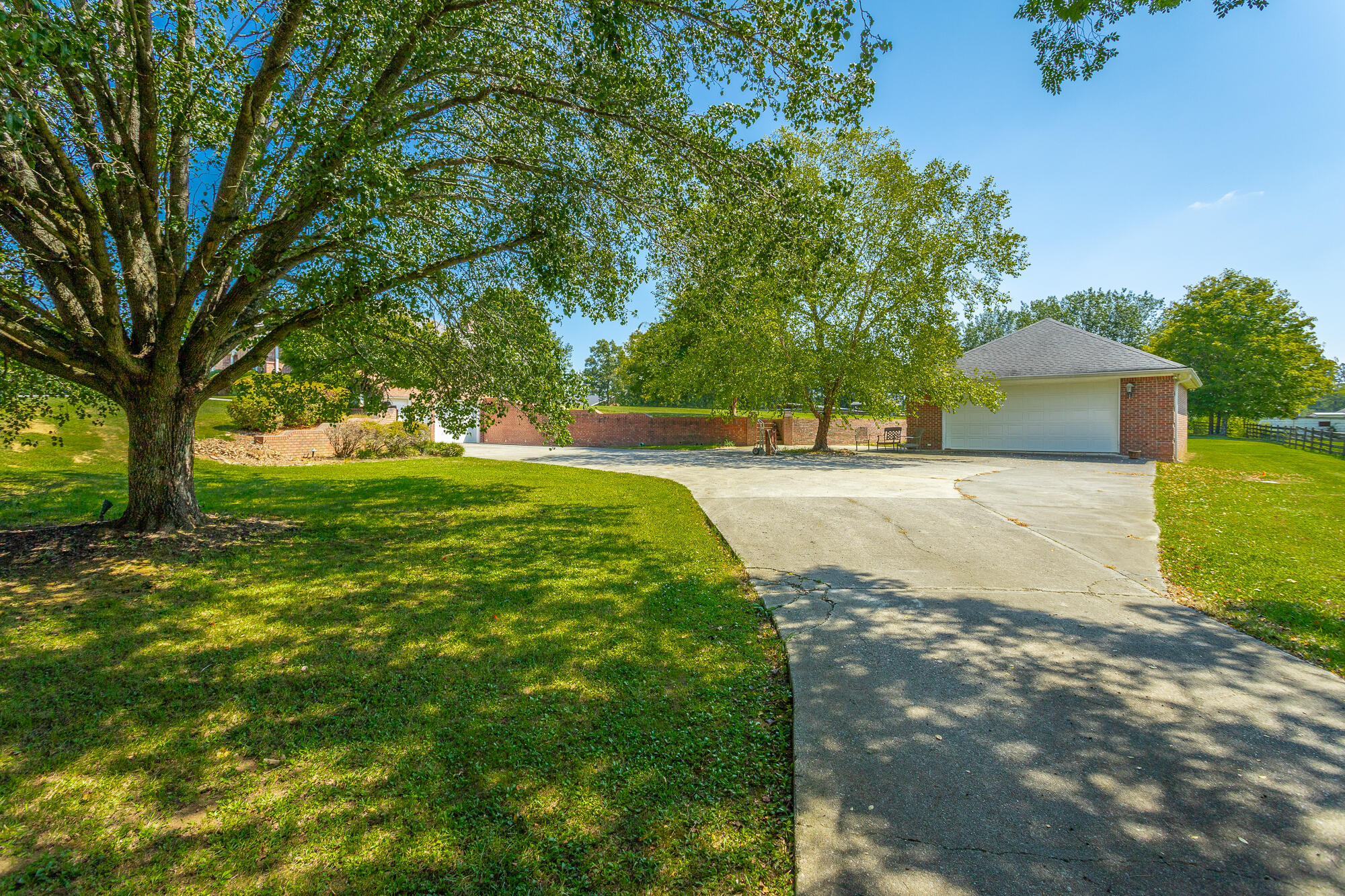1431 Farming Rock Road Chickamauga, GA 30707 - Photo 8 of 59 Driveway