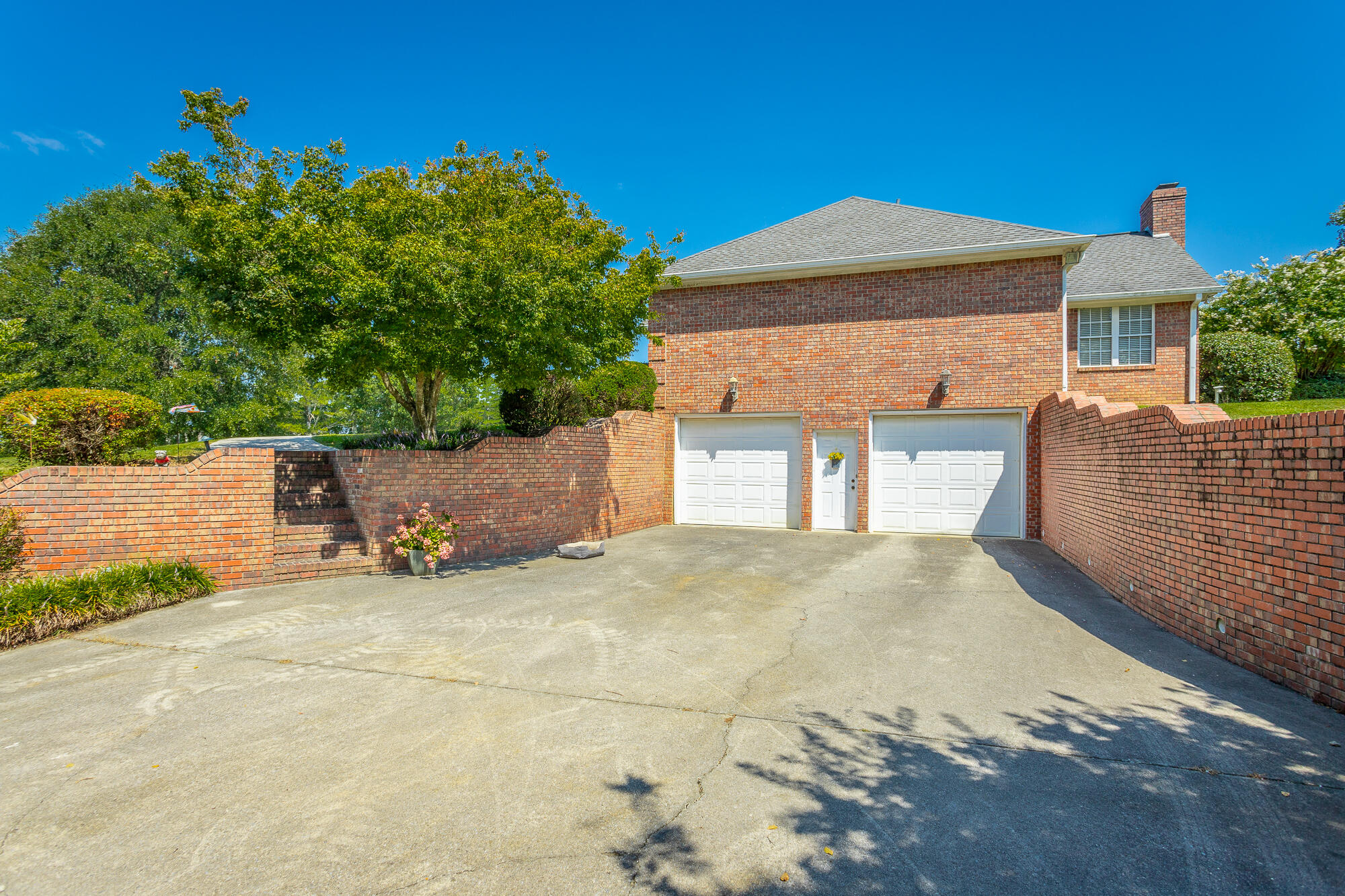 1431 Farming Rock Road Chickamauga, GA 30707 - Photo 10 of 59 Driveway