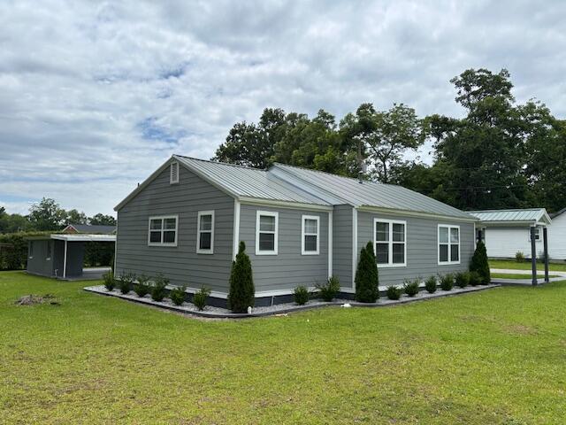 641 Ellington Avenue Thomson, GA 30824 - Photo 2 of 22 IMG_5303