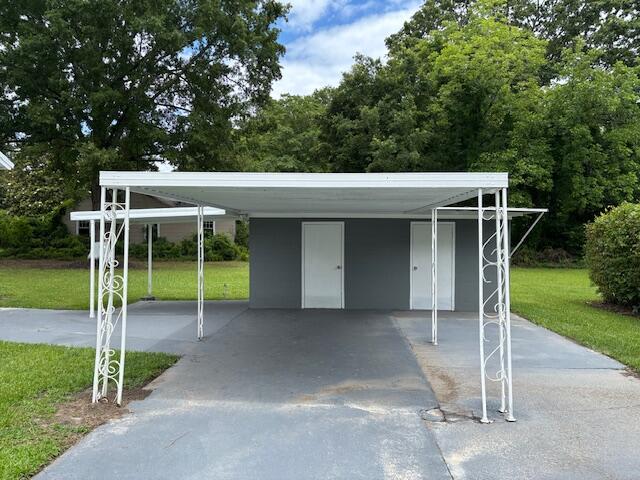 641 Ellington Avenue Thomson, GA 30824 - Photo 7 of 22 IMG_5308