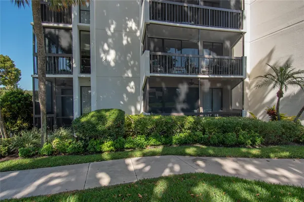 $445,000 | 1612 Bridgewood Drive, Unit 1612, Boca Raton, FL 33434