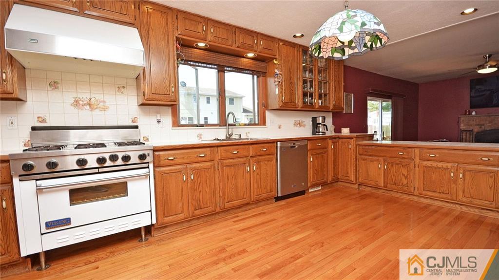 77 South Cliff Road Colonia, NJ 07067 - Photo 13 of 47 Gallery Image 13