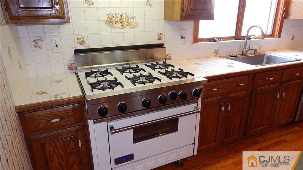 77 South Cliff Road Colonia, NJ 07067 - Photo 15 of 47 Gallery Image 15