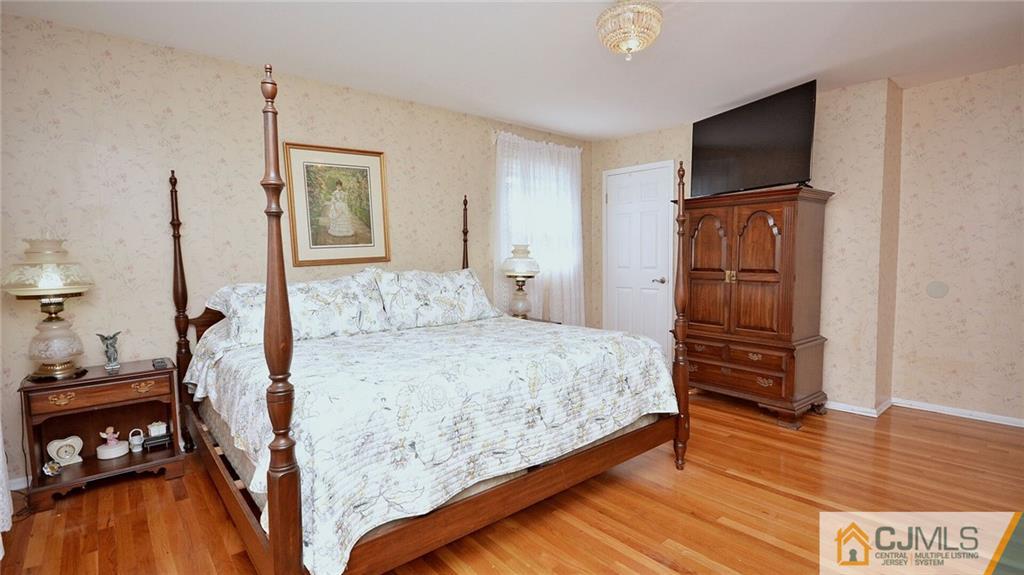77 South Cliff Road Colonia, NJ 07067 - Photo 18 of 47 Gallery Image 18