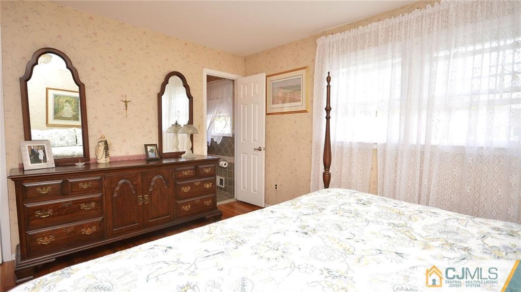 77 South Cliff Road Colonia, NJ 07067 - Photo 20 of 47 Gallery Image 20