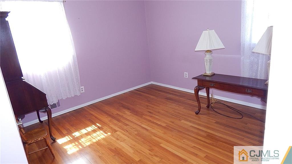 77 South Cliff Road Colonia, NJ 07067 - Photo 23 of 47 Gallery Image 23