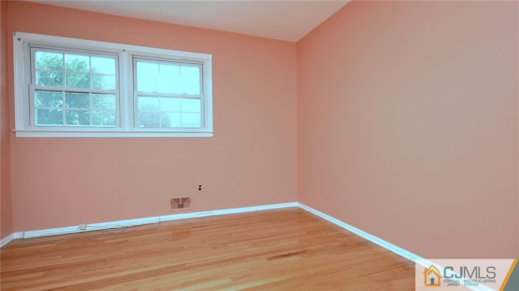 77 South Cliff Road Colonia, NJ 07067 - Photo 30 of 47 Gallery Image 30