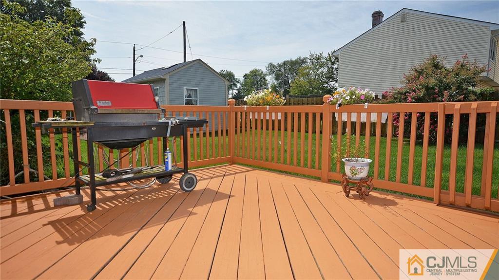 77 South Cliff Road Colonia, NJ 07067 - Photo 38 of 47 Gallery Image 38